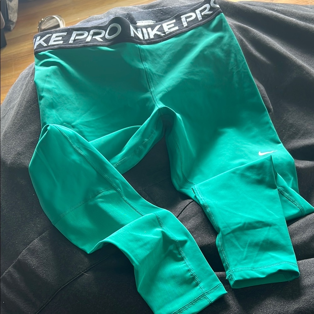 Wormens 7/8 Teal Leggings